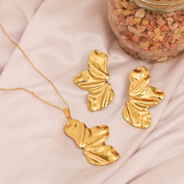 Gold plated half flower women's necklace earrings